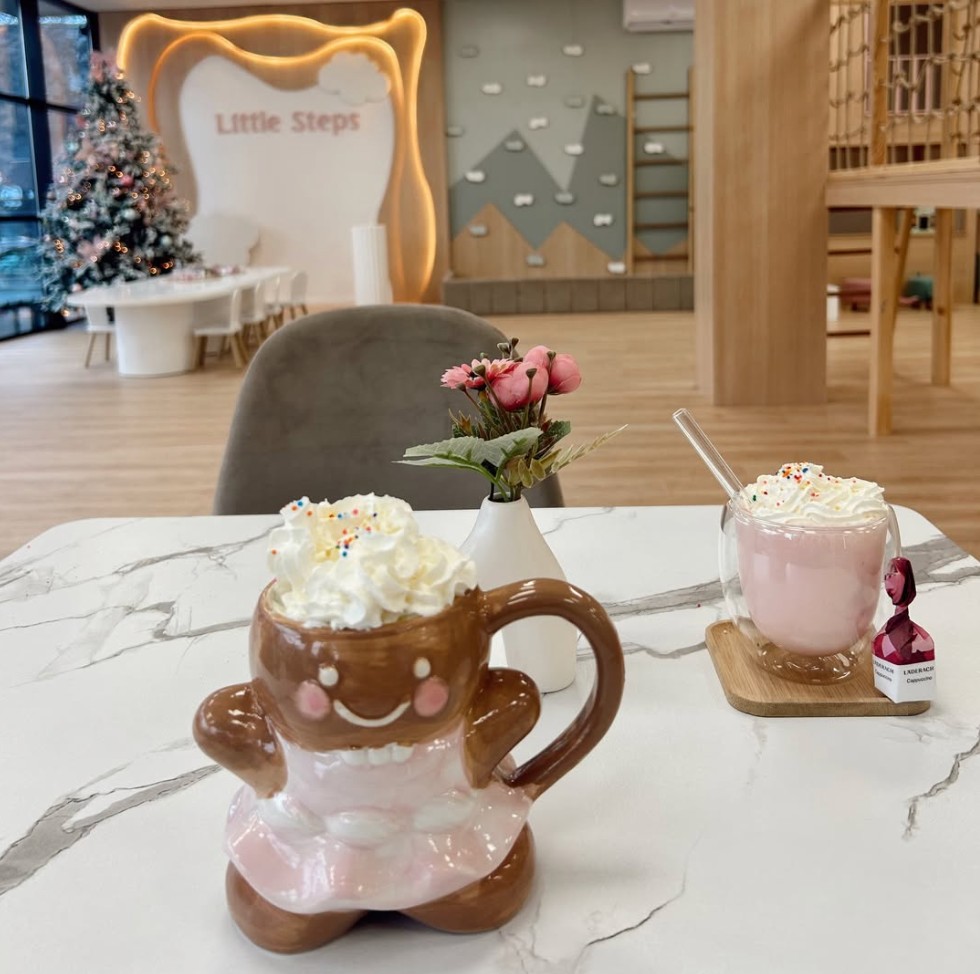 Little Steps Playground cafe area